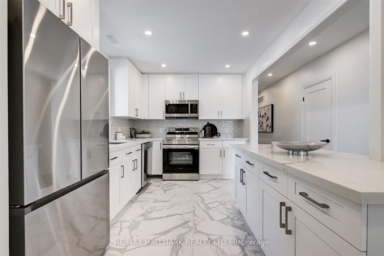 Kitchen White Cabinets Appliances