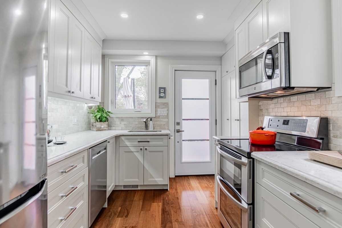 Kitchen White Cabinets Island