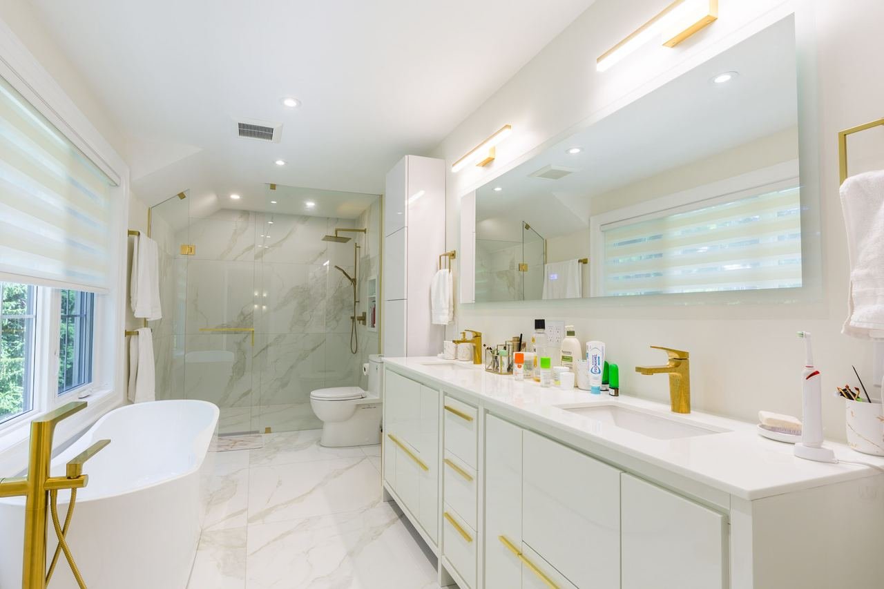 Primary Ensuite Tub Double Vanity