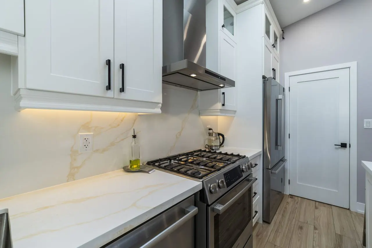 Kitchen Countertop Range Detail