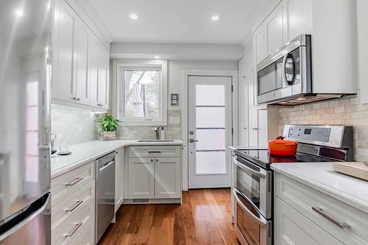 Kitchen White Cabinets Island