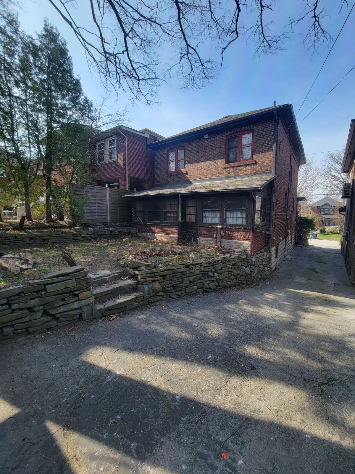 Old Mill home exterior before renovation
